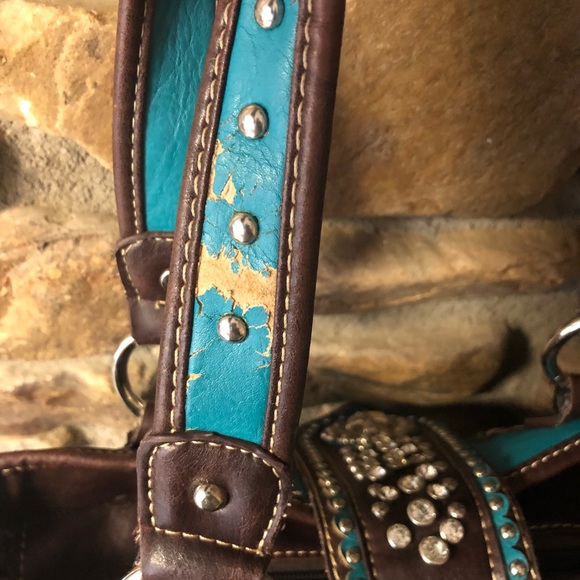 🦋Cross & Rhinestone Pocketbook🦋 - Picture 6 of 7